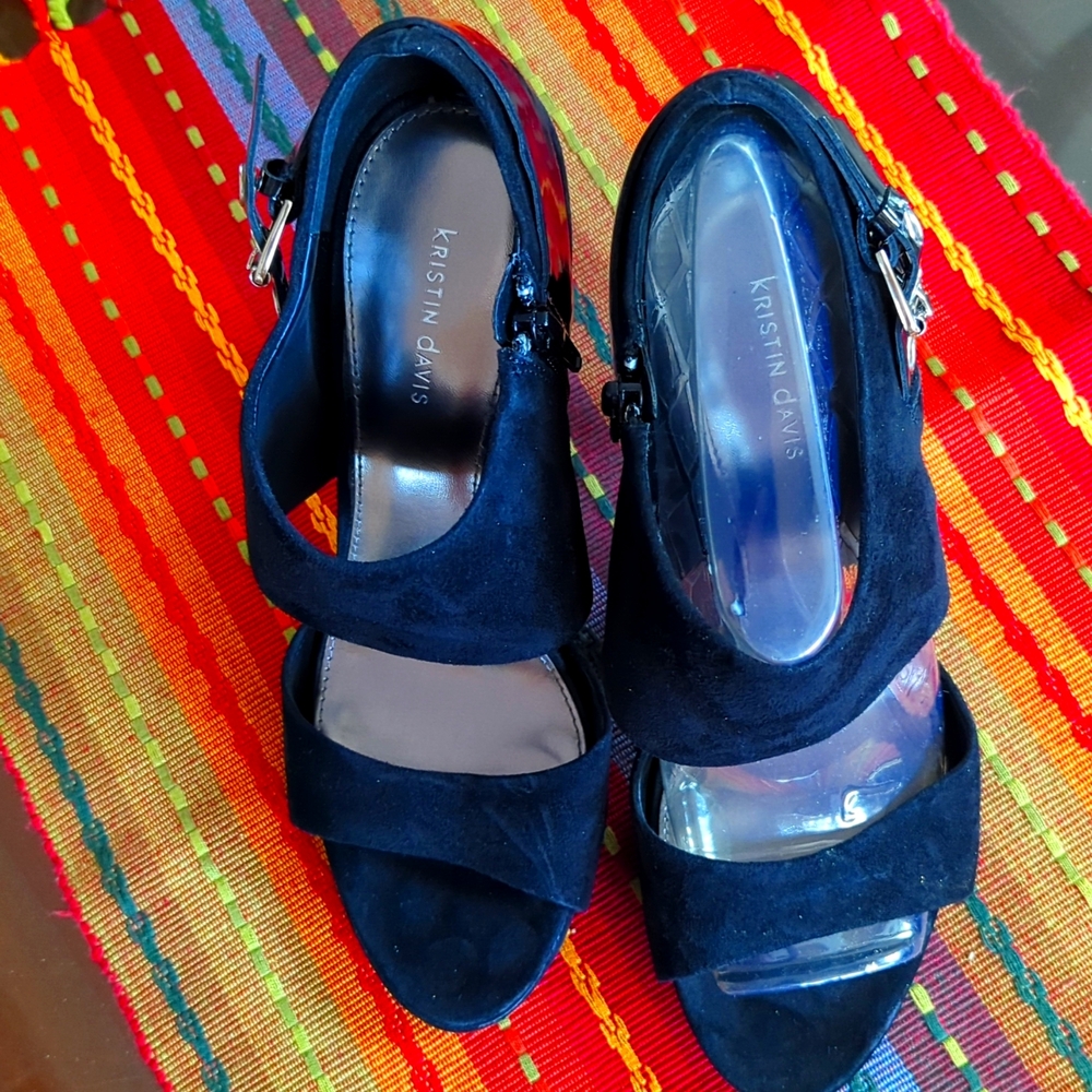 Kristen Davis "Brandy" Black suede like shoes. Size 8.5